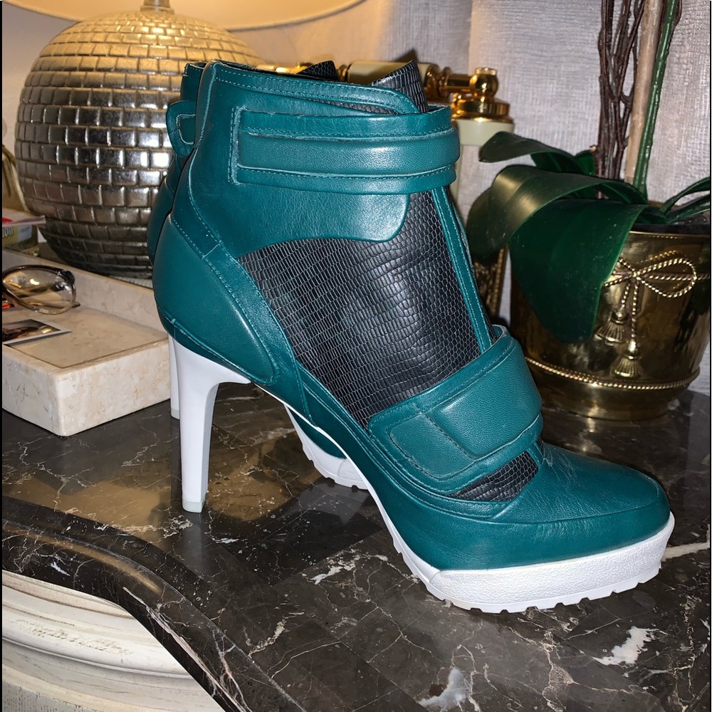 BCBG Beautiful Boots